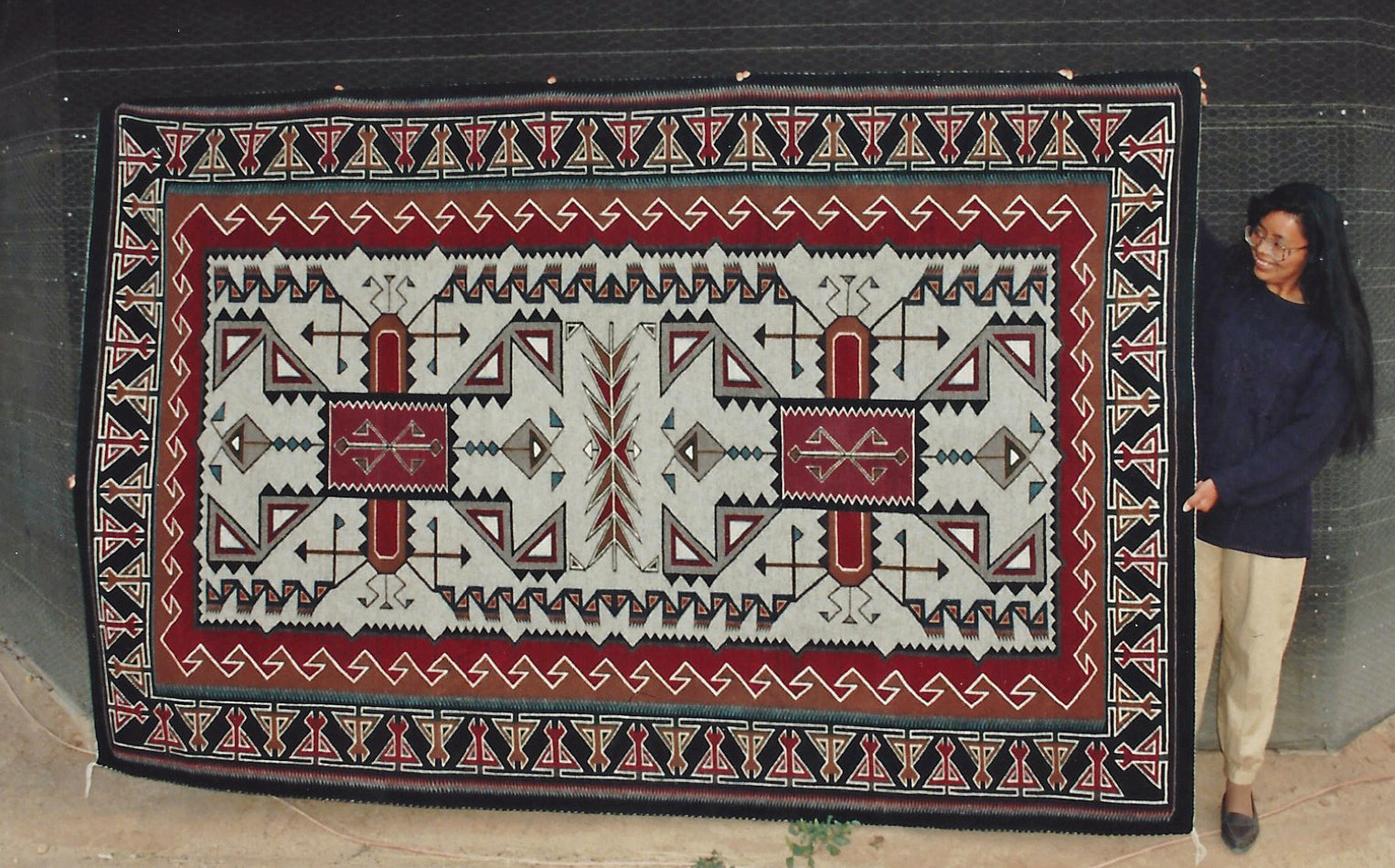 Navajo Rugs and Navajo Blankets For Sale – Nizhoni Ranch Gallery