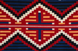 Manta Navajo Weaving : Elsie Bia : 3436 : 30" x 48" (2'6" x 4')